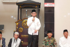 Nuzulul Qur'an di Masjid Al-Muhajirin: Bupati Teddy Komitmen Berikan Pelayanan Terbaik Untuk Masyarakat