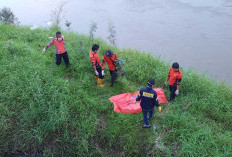 Sulit Kenali Jenis Kelamin Jasad  yang Mengambang  di Sungai Enim 