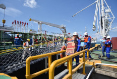 Non Stop, Kapal Tanker Pertamina Mengalirkan Energi dan Harapan ke Sumatra