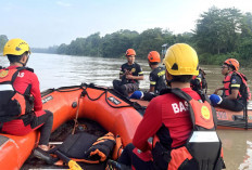 Diduga Terpeleset saat Duduk di Jembatan, Tedi Terseret Arus Sungai Lematang