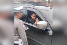 Pelanggar Divideokan dan Viralkan, Sebagai Efek Jera Menerobos Antrean di Perlintasan Sebidang Kereta Api