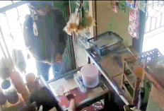 Nyamar Pembeli, Jambret Perhiasan Pedagang 