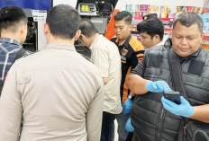 2 Pembobol ATM di Palembang Terekam CCTV. Rusak 2 Mesin, Gasak Rp2.4 Juta