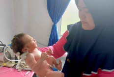 Buang Bayi Diduga Hasil Hubungan Gelap Di Belakang Rumah Warga