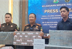 Kejari Palembang Lelang 12 Dump truck Milik Sindikat Narkoba, Rp5 Miliar Lebih Masuk Kas Negara