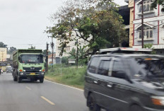 Meresahkan, Truk Batu Bara Ilegal Berani Melintasi Jalan Umum