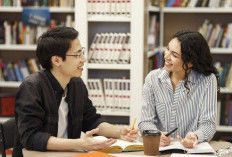 Ciri-Ciri Wanita yang Sedang Jatuh Cinta