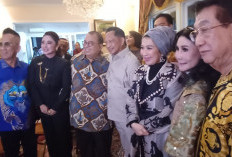 Dewi Persik Meriahkan Perayaan Ulang Tahun Tony Tatung di Jakarta Selatan