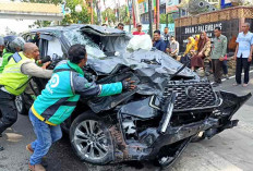 Innova Matic Terbang, Robohkan Pagar Median Jalan Depan SMAN 3 Palembang, Sambar 3 Mobil Lain, Kronologisnya?