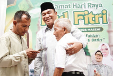 Disambut Senyum dan Jabat Tangan, Open House Lebaran Bupati Muba Penuh Keakraban