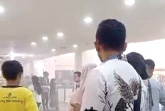 Eskalator PTC Mall Keluarkan Asap