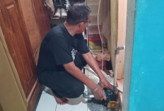 Empat Hari Krisis Air Bersih, Warga Kayuagung Terpaksa Beli Galon hingga Mesin Pompa
