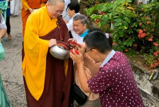 Ritual Pindapatta, 16 Bhiksu Sagin Terlibat di Maha Vihara Dharmakirti Palembang