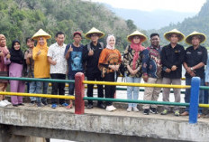 Destinasi Wisata Bukit Layang di Desa Bukit Ulu, Kecamatan Karang Jaya, Muratara Pertahankan Ragam Budaya