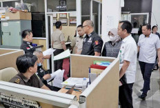 Sita Dokumen Penting, Lengkapi Alat Bukti, Kejati Sumsel Geledah BPN dan Bapenda 