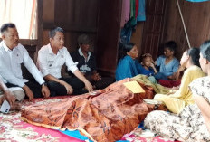 Sambaran Petir Tewaskan Petani di OKI, Jenazah Iskandar Dimakamkan di TPU Keluarga