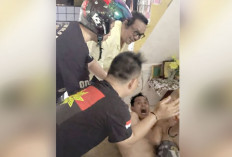  Lagi Asyik Tidur, Tersangka Penusukan Dibangunkan Polisi Dengan Nyanyian Ulang Tahun