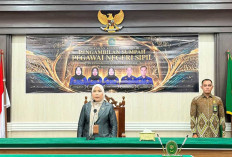 Ketua Pengadilan Agama Prabumulih Lantik Lima PNS Baru, Tegaskan Pentingnya Dedikasi dan Integritas