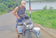 Warga Manfaatkan Air Sumur Kembang
