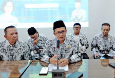 Terus Perjuangkan Honor,  Guru yang Belum Layak 