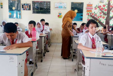 154.008 Siswa SD Ujian Akhir, Soal Dibuat Sekolah, Nilai Kelulusan Minimal 70 
