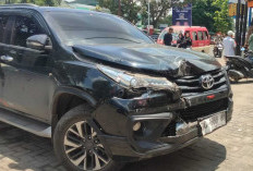 Fortuner Hilang Kendali, Tabrak Pengguna Jalan di Palembang, Dua Orang Luka Berat