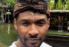Usher Menikmati Liburan di Bali, Pakai Baju Adat hingga Ikut  Yoga