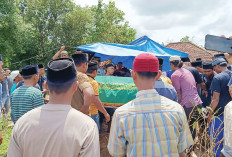 Memilukan, Empat Pelajar Dimakamkan Satu Liang, Korban Kebakaran Rumah di OKU Timur