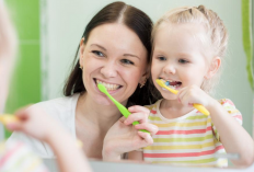 6 Tips Mudah Agar Anak Mau Membersihkan Gigi dan Mulut, Bunda Wajib Baca ya