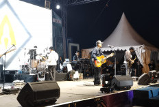 Armada Band Guncang BKB, Ribuan Penonton Larut dalam Penampilan Spektakuler di Penutupan Gemilang Palembang
