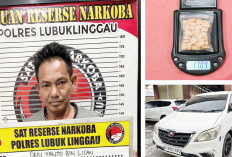 Simpan Ekstasi Dibawah Jok Mobil
