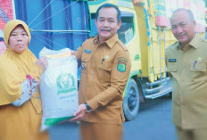 Salurkan Bantuan Pangan Beras 706 Ton  kKepada 35.380 Keluarga Penerima 
