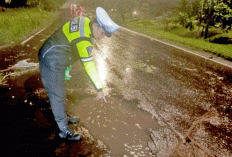 Jalan Rusak di Palembang Tewaskan Pengendara, Laka Maut Juga Terjadi di Muara Enim