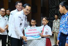 Gebrakan Pendidikan Pemkab Muba, Seragam Gratis untuk Puluhan Ribu Siswa