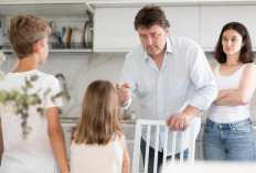Orang Tua Jangan Selalu Merasa Benar, Ini 5 Hal yang Bisa Termasuk Pebully-an Terhadap Anak