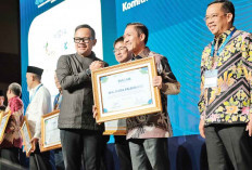 Ratu Dewa Ukir Prestasi Nasional: Satu-satunya Wali Kota di Sumatera Raih Penghargaan Komitmen 100% Air Bersih