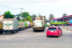 Mobil Mewah Ikut Barisan, yang ‘Ngecor' Tetap Jalan, Sopir Angkot Keluhkan Kalah Saingan Antre Biosolar 