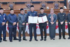 DPRD dan Bupati Muara Enim Sepakati 6 Raperda Tahun 2025