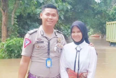  Arungi Banjir Jalinsum, Polisi Pejuang Cinta Ini Naik Rakit dan Fuso Menuju Sidang Pernikahan di Polres OKU