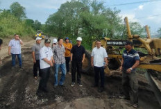 Persi, Anggota DPRD Sumsel Tinjau Perbaikan Jalan di Empat Lawang