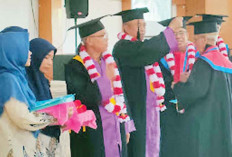 20 Lansia Di PALI Diwisuda