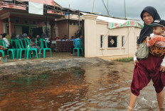 Walau Banjir, Tetap Semangat Mencoblos