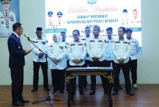 Wali Kota Palembang Ratu Dewa Lantik Pengurus Ormas , Harapannya Berikan Kritik Membangun untuk Kota Palembang