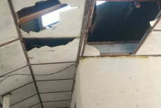 Plafon Gedung Kelompok Bermain Anak di Serigeni Terancam Ambruk, Warga Tetap Antusias Sekolahkan Anak