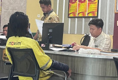 Driver Ojol di Palembang Tertipu Orderan Fiktif LCD HP, Rugi Rp200 Ribu
