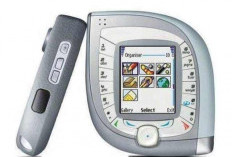Nokia 7600: Ponsel Berdesain Berlian yang Futuristik dan Canggih di Masanya
