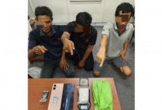 Tester Sabu dalam Mobil dengan Polisi Menyamar sebagai Pembeli, 3 Pengedar di Prabumulih Kena Kepung