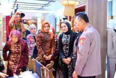 Bhayangkari Polda Sumsel Curi Perhatian di Bazar Nasional, Kapolri Puji Semangat Kemandirian Ekonomi