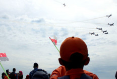 Atraksi Spektakuler JAT Memukau Para Pelajar, Dalam Acara Open Base Lanud SMH