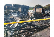  Sembilan Rumah Terdampak Kebakaran di Ibul Besar, Puluhan Jiwa Terpaksa Mengungsi Usai Kehilangan Tempat 